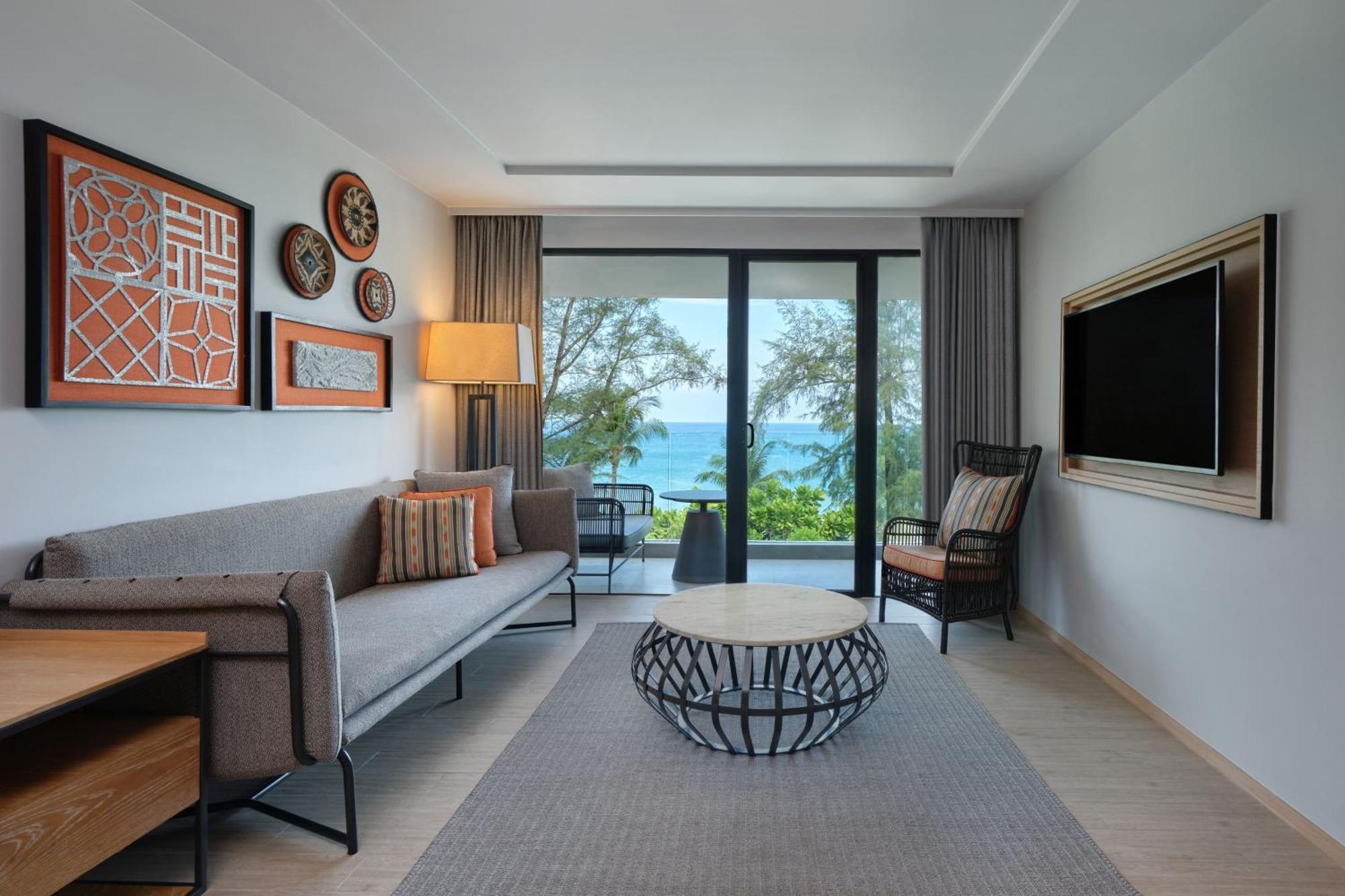 Four Points By Sheraton Phuket Patong Beach Resort Екстериор снимка