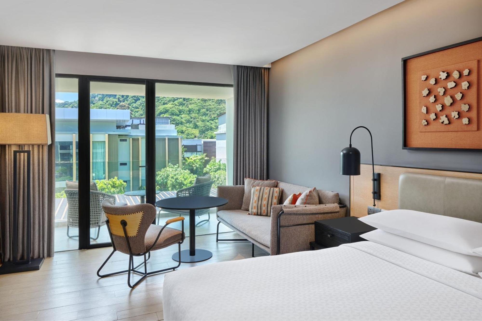 Four Points By Sheraton Phuket Patong Beach Resort Екстериор снимка