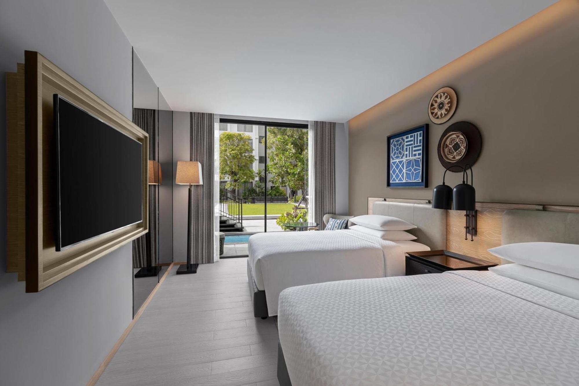 Four Points By Sheraton Phuket Patong Beach Resort Екстериор снимка