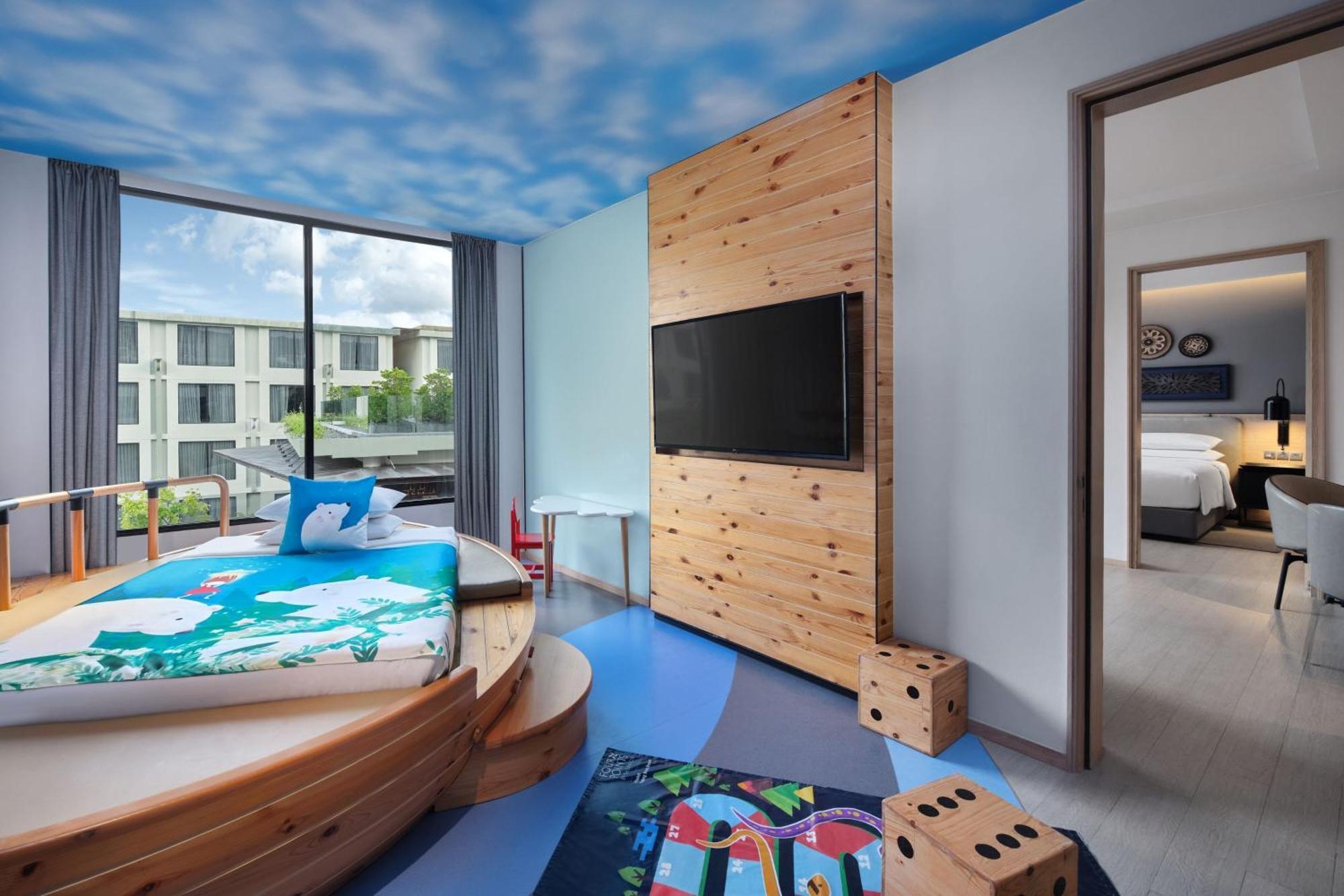 Four Points By Sheraton Phuket Patong Beach Resort Екстериор снимка
