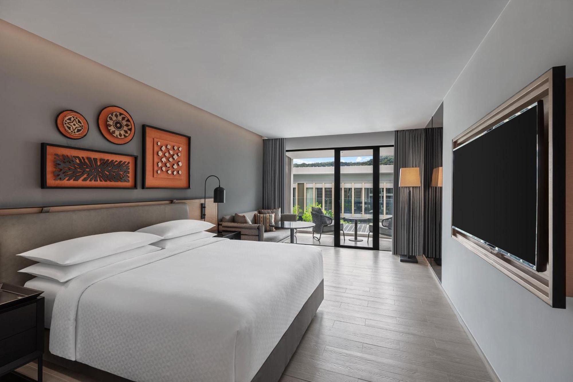 Four Points By Sheraton Phuket Patong Beach Resort Екстериор снимка